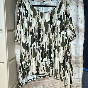 DANA BUCHMAN size XL top camouflage